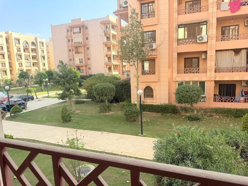 Building 18 Apartment in New Cairo City