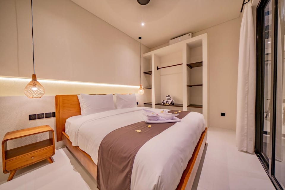 Bed, Photo of the whole room, Bedroom, wardrobe