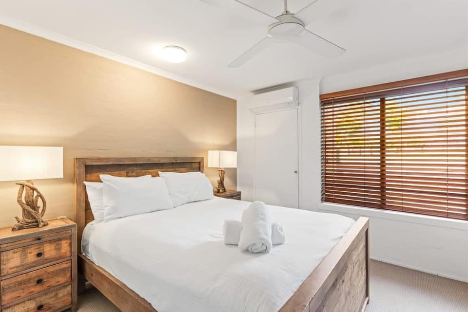 Tropical Paradise Modern Apt Walk to Noosa Beach Apartment in Noosa Heads