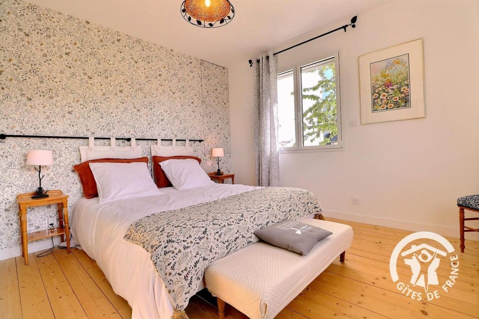 Le cerisier Bed and Breakfast in Cancale