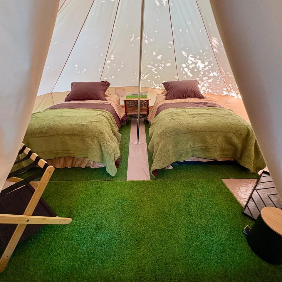 Basecamp3105 Luxury tent in Vancouver Island