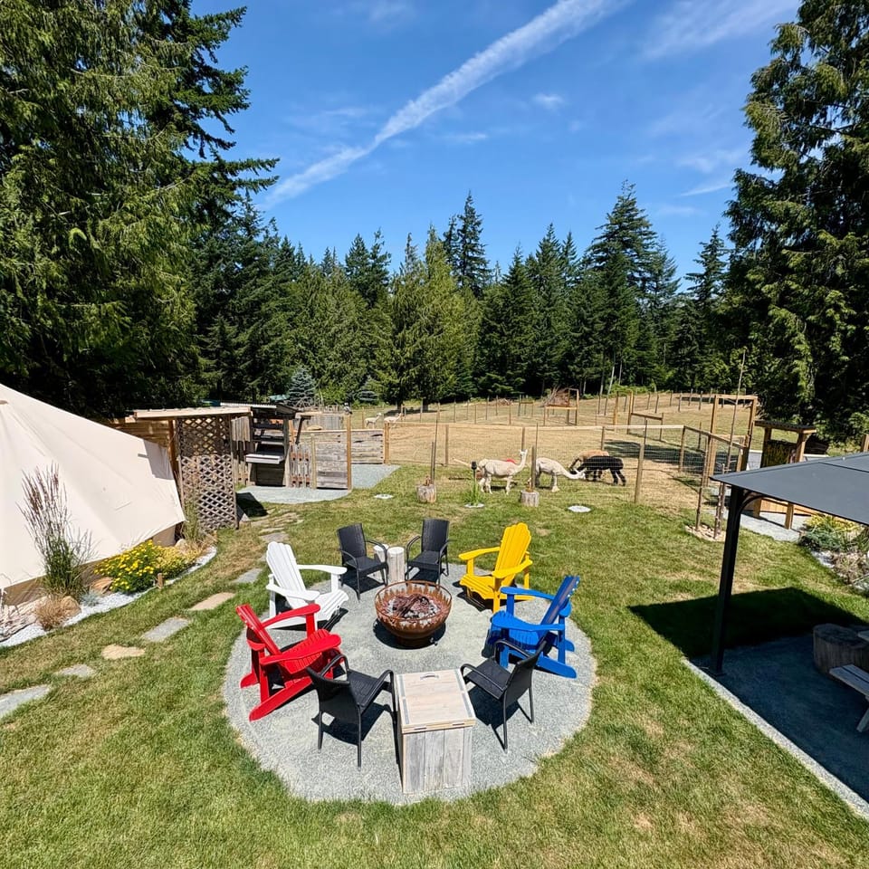 Basecamp3105 Luxury tent in Vancouver Island