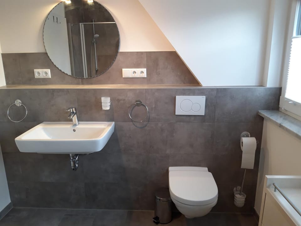 Bathroom, Living room