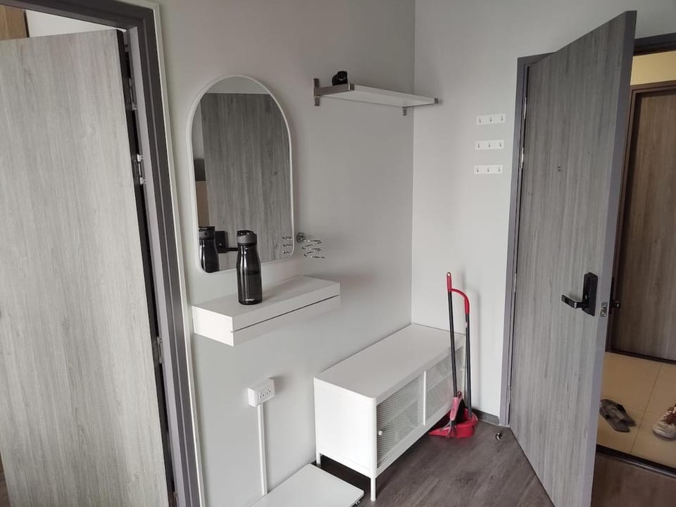 Cozy Apartment at BTS Wutthakat Icon Siam, Bangkok Apartment in Bangkok