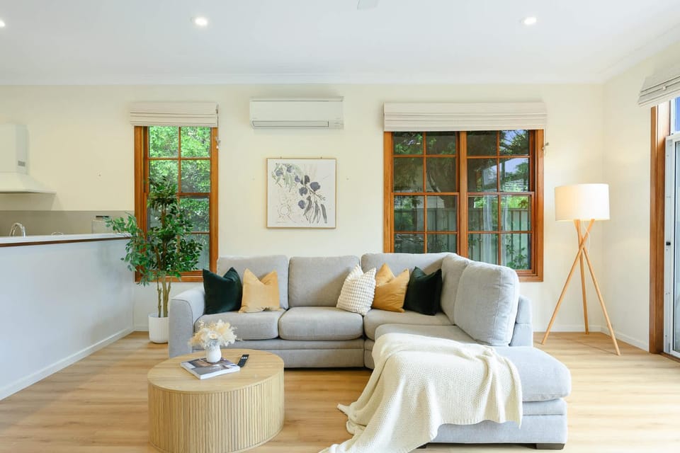 Peaceful Riverview Retreat Near Chatswood & City House in Sydney