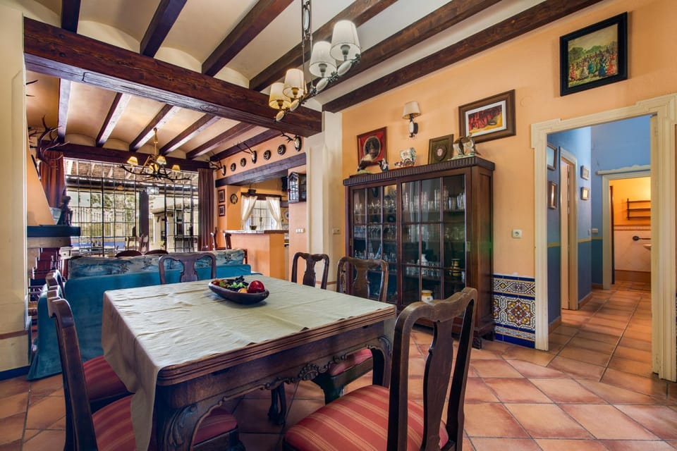 Property building, Living room