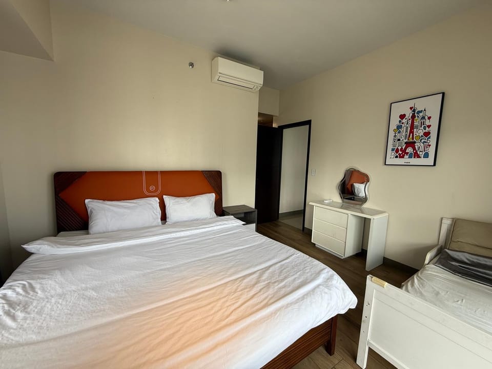 Bed, Bedroom, air conditioner