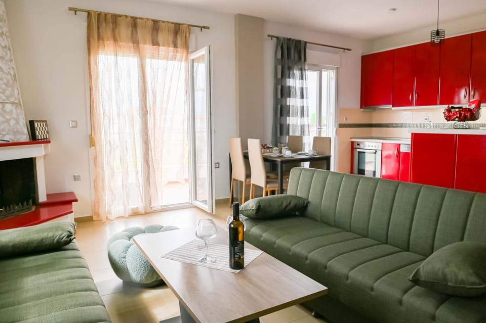 Kitchen or kitchenette, Living room, Seating area, Dining area