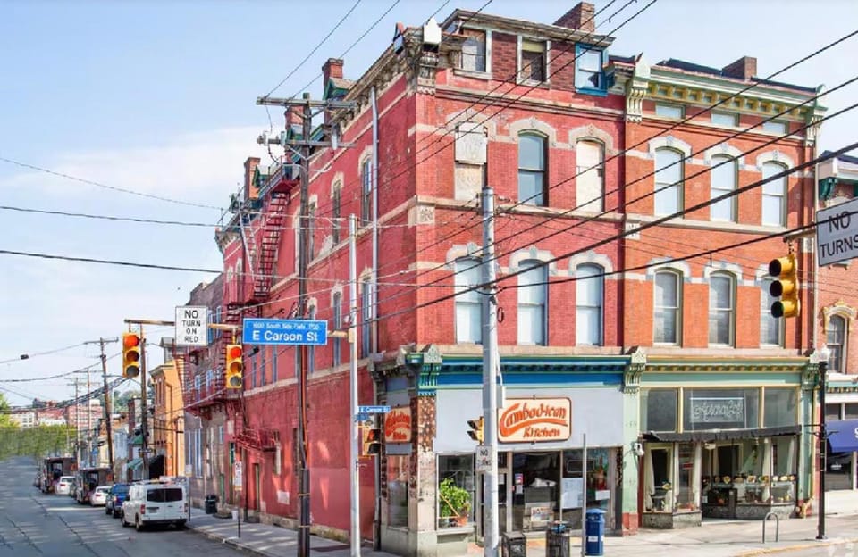 1 Bedroom Beautiful apartment 12 mins to Downtown! Apartment in Pittsburgh