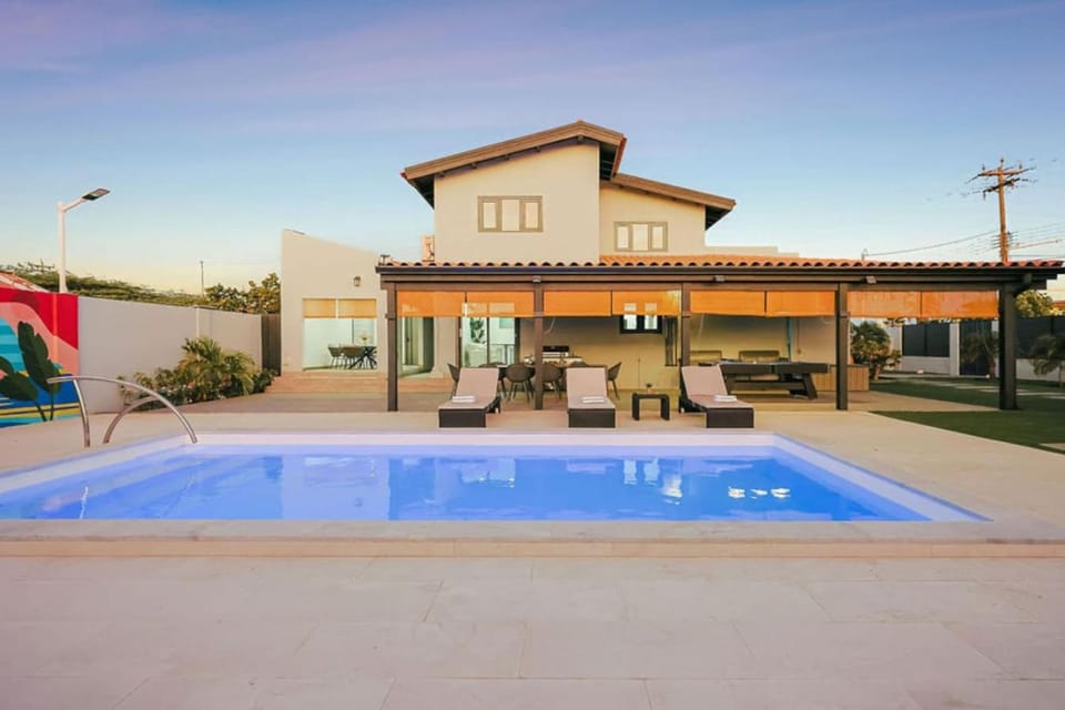 Property building, Pool view, Swimming pool, sunbed