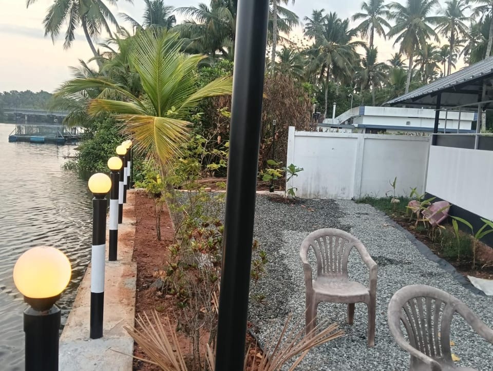 DWARAKA River Front Homestay Vacation rental in Kerala