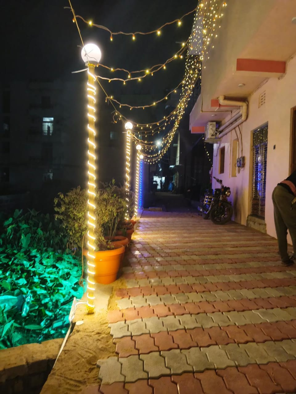 BHS Deluxe Rooms Hotel in Puri