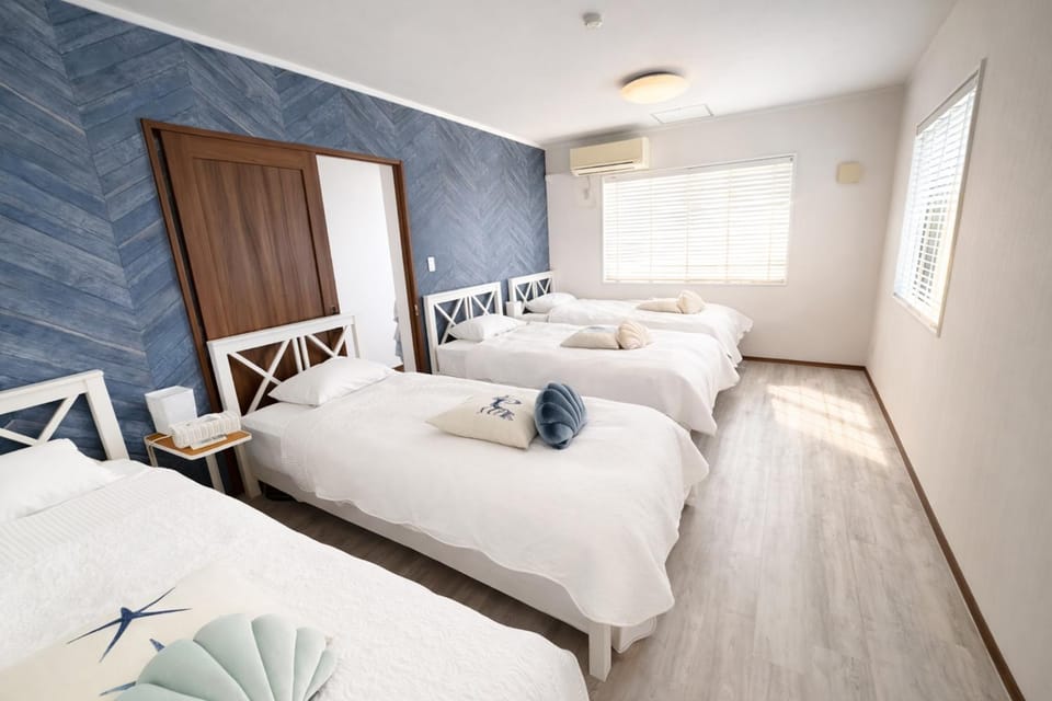 Seaside villa 5minChuraumi Near JUNGLIA 6pax Free P WiFi Villa in Okinawa Prefecture