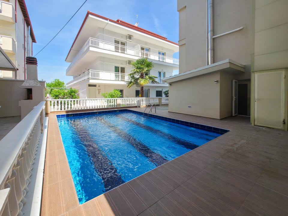 Property building, Day, View (from property/room), Balcony/Terrace