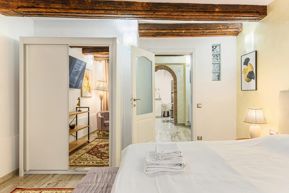 Bed, Bedroom