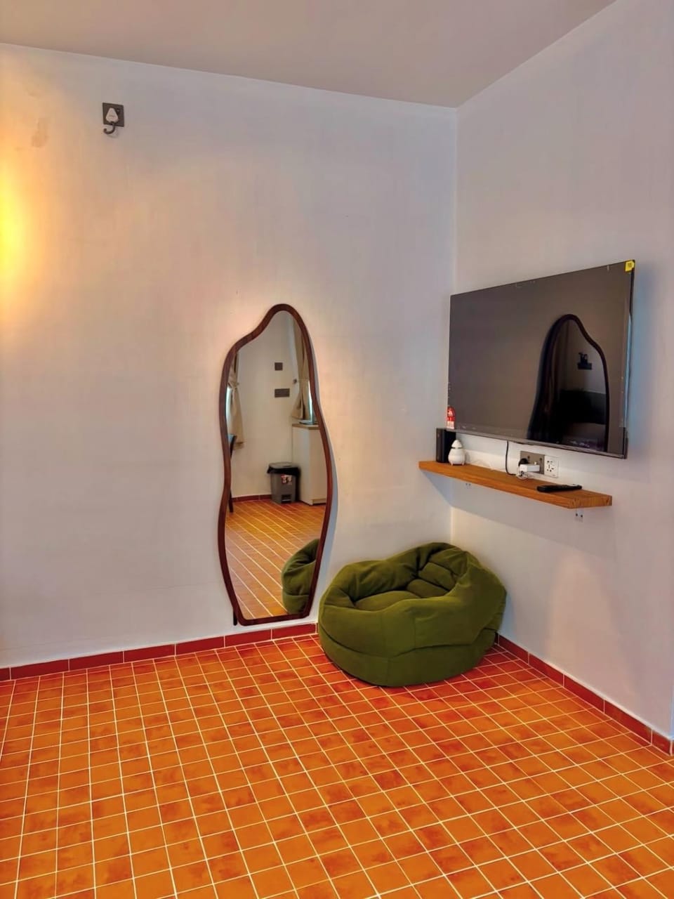 Mersika Aluna Beachfront Studio Garden View 10mins drive from Mersing Jetty Town Villa in Mersing