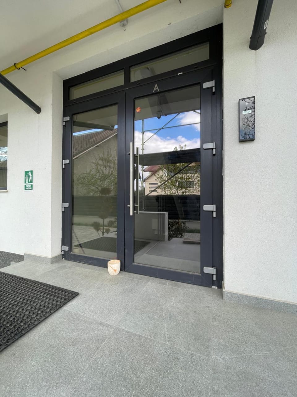 Facade/entrance, Day
