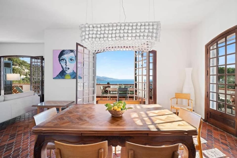 Villa de charme proche Monaco vue imprenable sur la mer House in Roquebrune-Cap-Martin