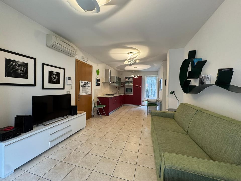 TV and multimedia, Living room, kitchen