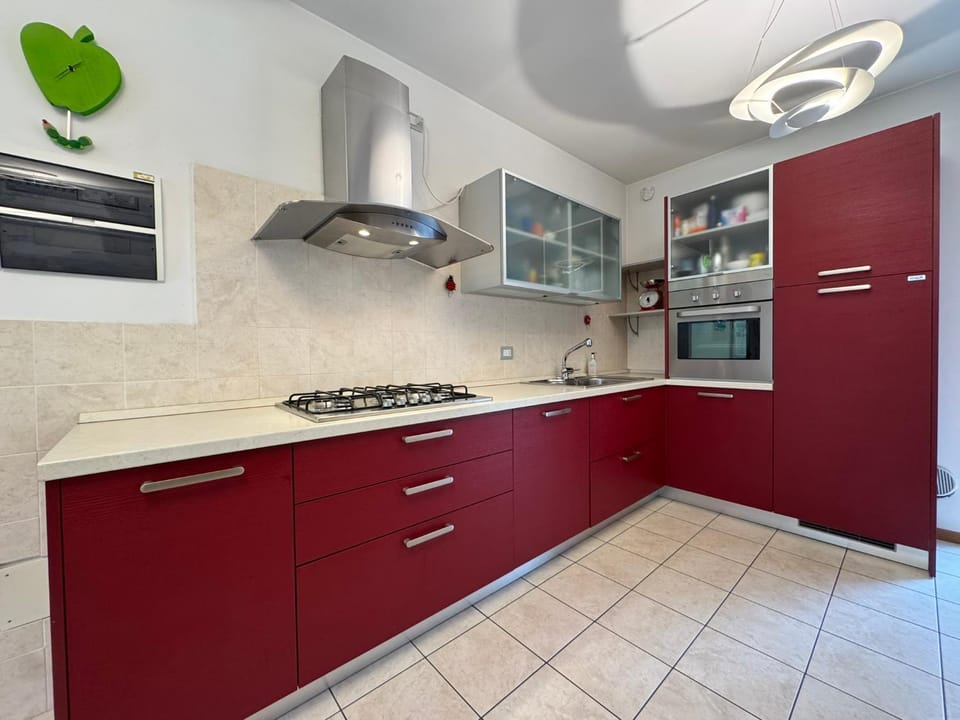 oven, kitchen