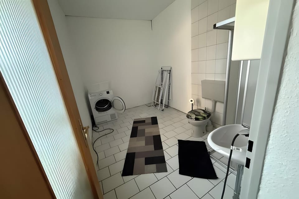 Bathroom, Living room