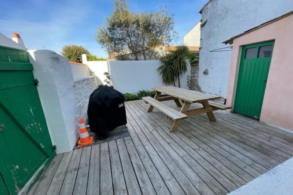House in the center near the beach House in Rivedoux-Plage