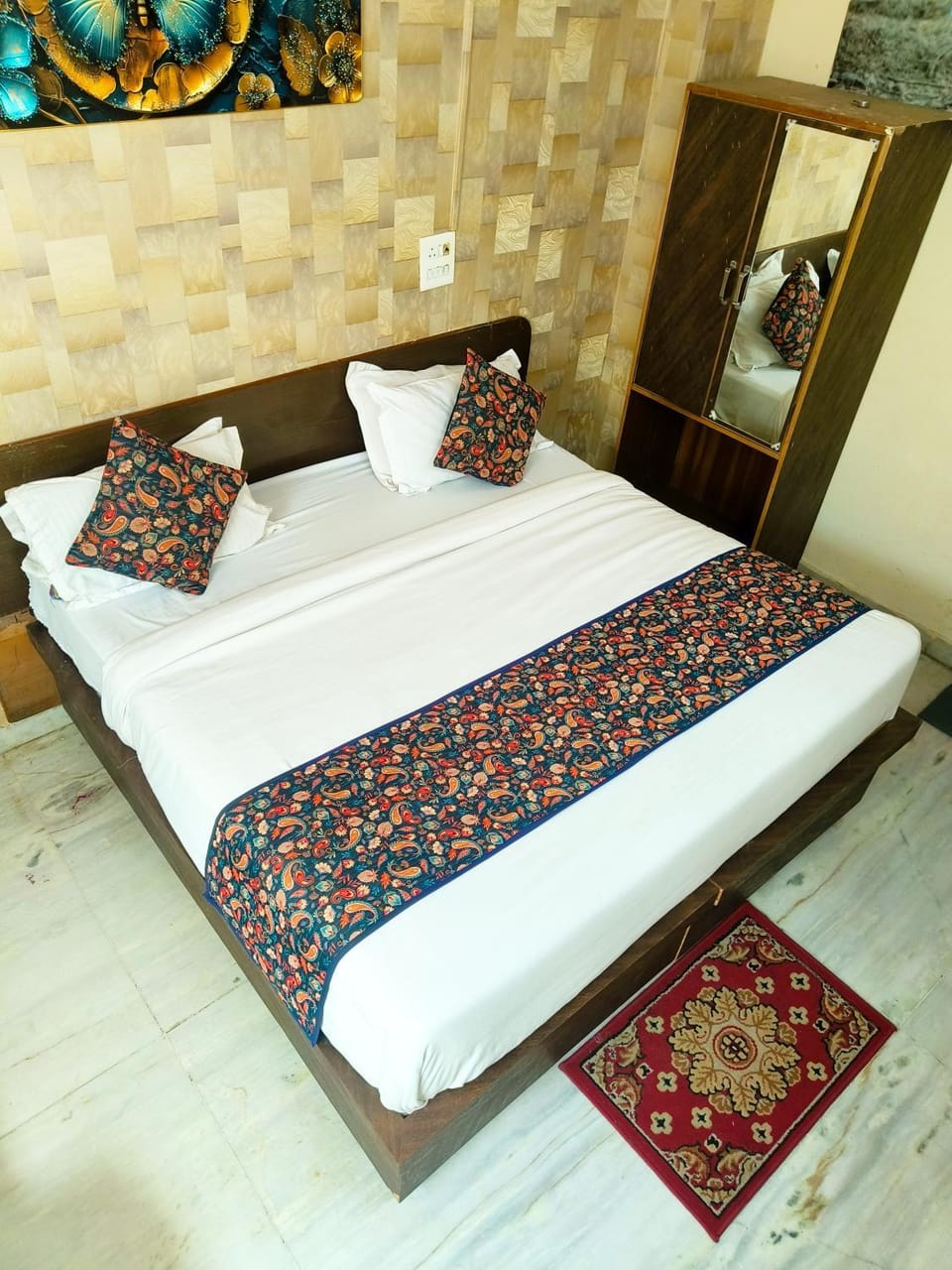 Grand Stays by Hotel Amisha - Near Station & Metro Apartment in Jaipur