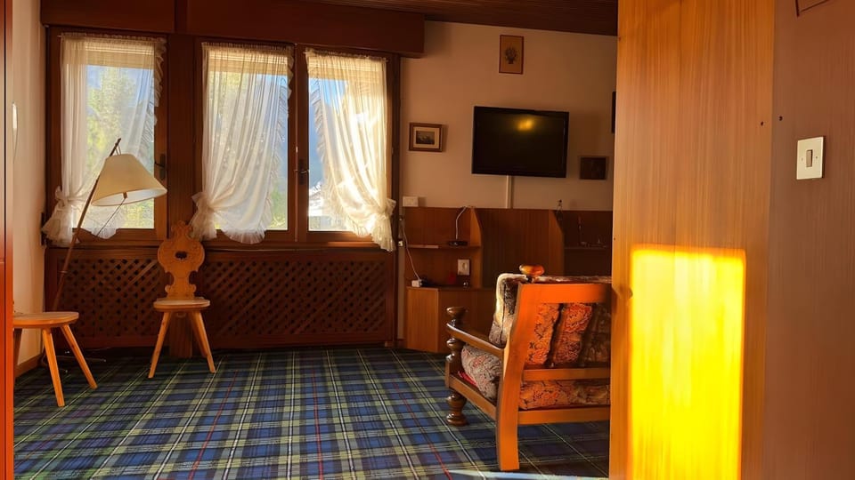 Property building, Living room