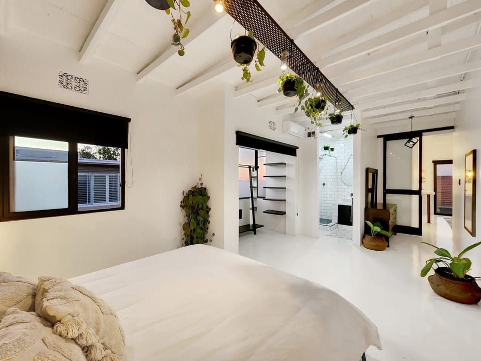 Sea View 2-Bed with Fast WiFi, Green Point Cape Town Apartment in Cape Town