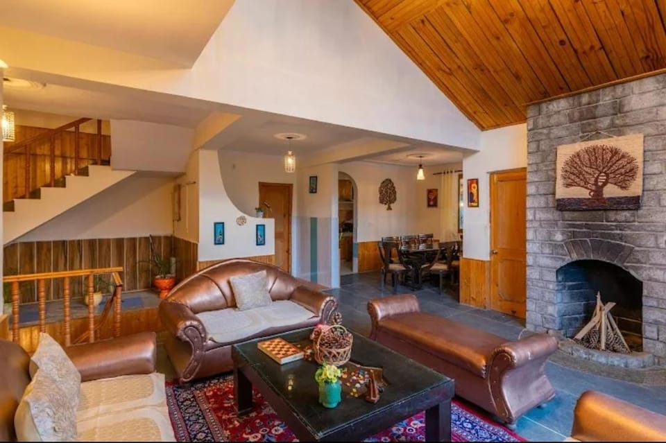 Aastha Magnum Opus Cottage Bed and Breakfast in Manali