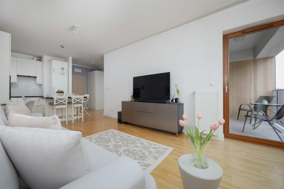 TV and multimedia, Kitchen or kitchenette, Living room, Seating area, Dining area, Evening entertainment