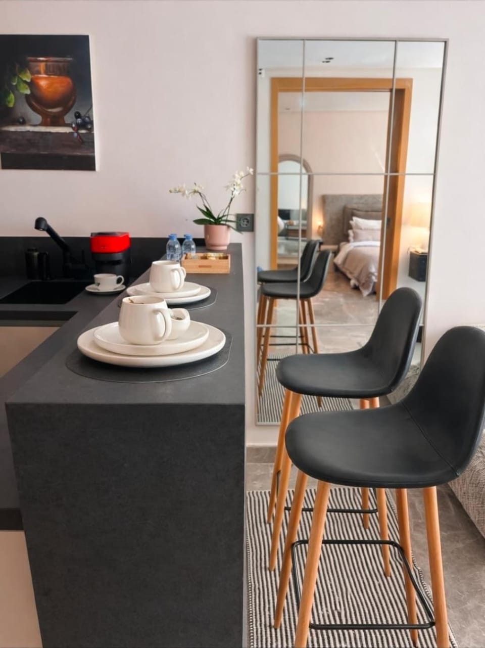Coffee/tea facilities, Kitchen or kitchenette, Dining area