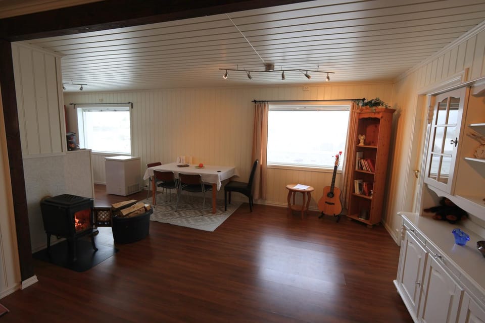 1 Soverom med 1 Dobbeltseng, Benytt alt i huset med meg og andre gjester Vacation rental in Vestland