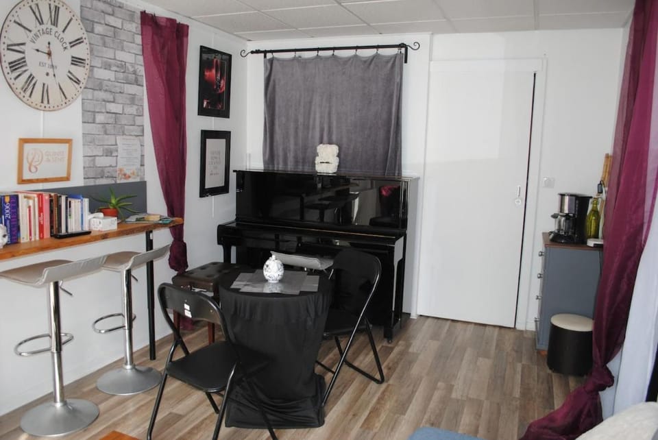 Appartement en rez-de-chaussée au coeur d'un village Apartment in Auvergne-Rhône-Alpes