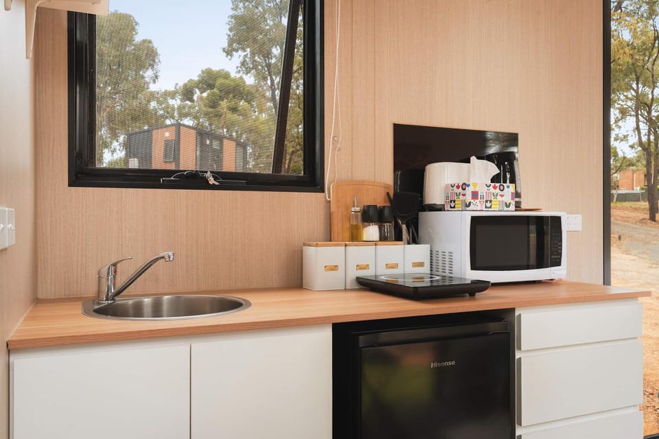 Kiara By Tiny Away House in Stawell