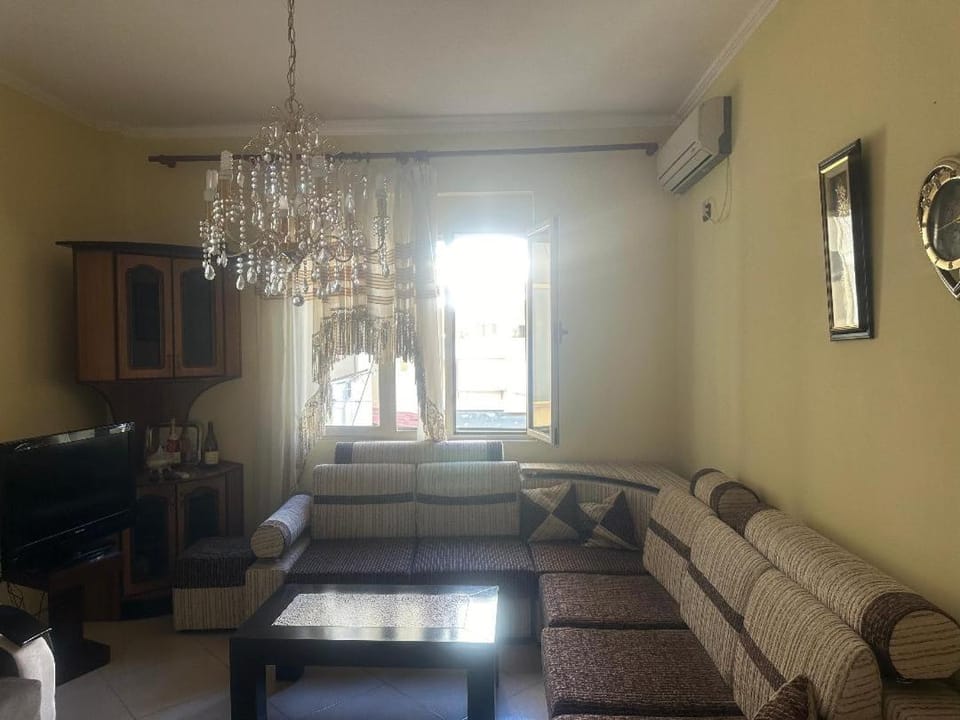 Dona Apartment in Vlorë