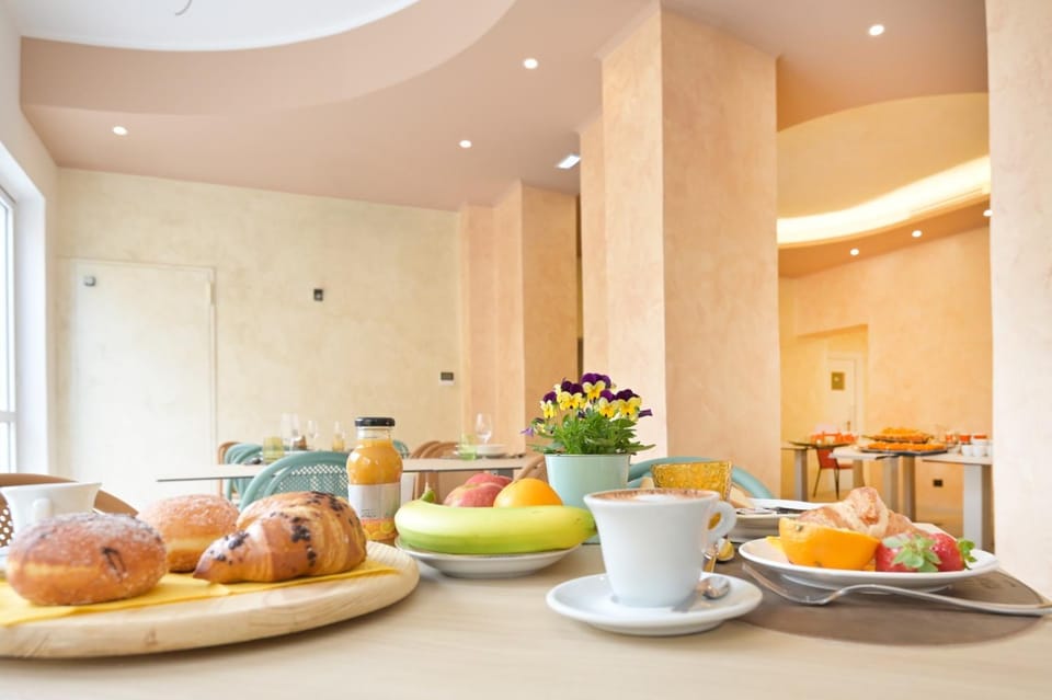 Breakfast, Continental breakfast