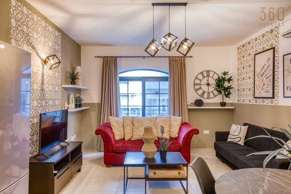 Communal lounge/ TV room, TV and multimedia, Living room, Seating area, Evening entertainment