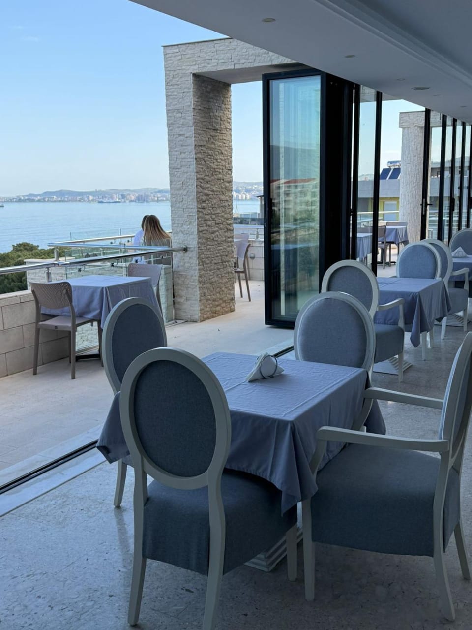 Patio, Restaurant/places to eat, Day, View (from property/room), Balcony/Terrace, Banquet/Function facilities, Dining area, Sea view