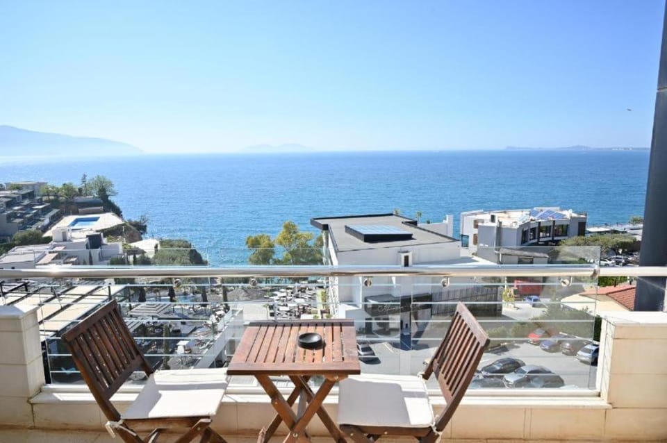 Natural landscape, View (from property/room), Balcony/Terrace, Sea view