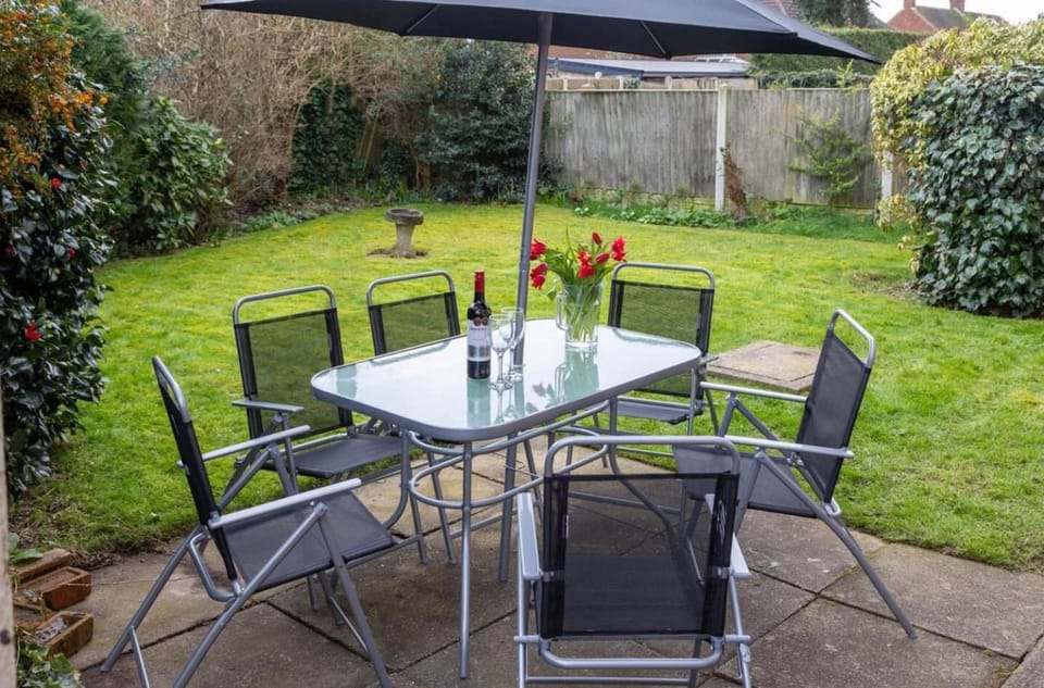 3 Bed Family-Friendly house at Sherwood Forest House in Newark and Sherwood District