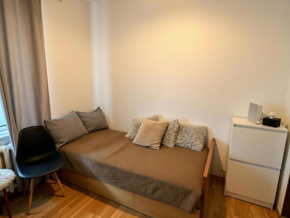 Two-Room Apartment in Powiśle near City Centre Apartment in Warsaw