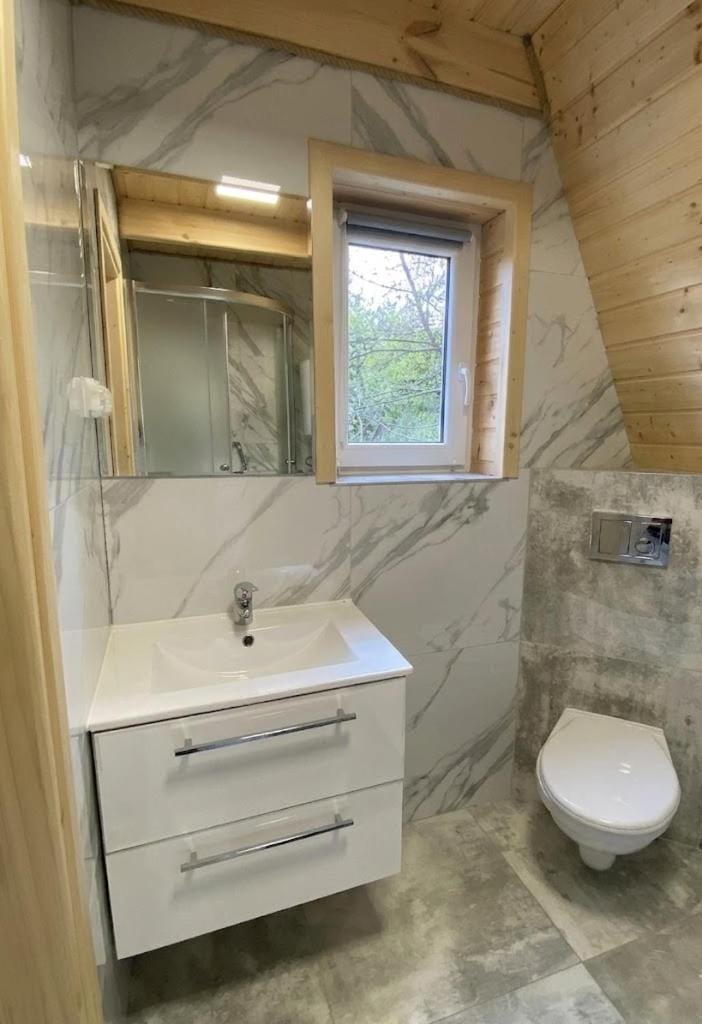 Property building, Bathroom