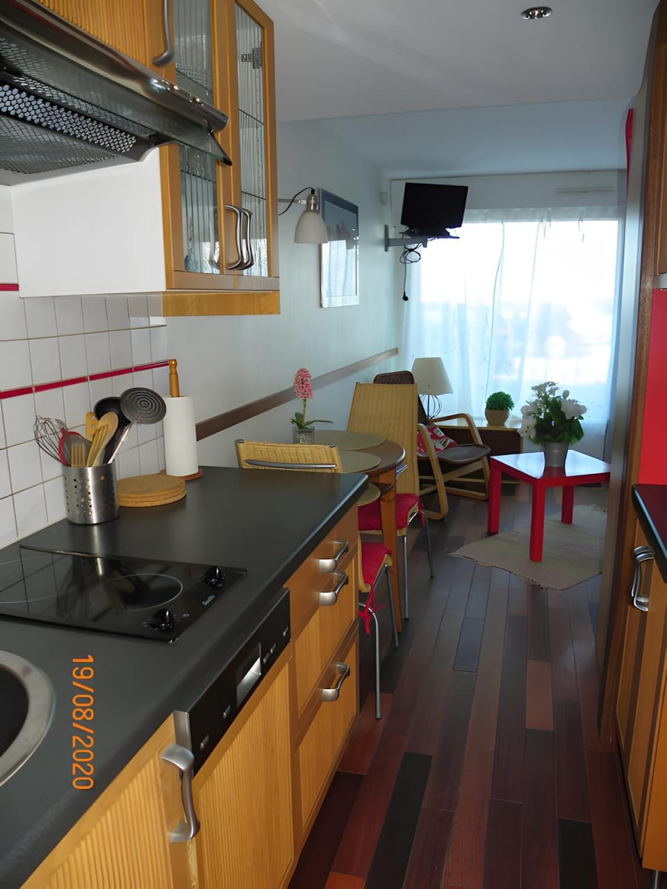 Property building, Kitchen or kitchenette, Living room