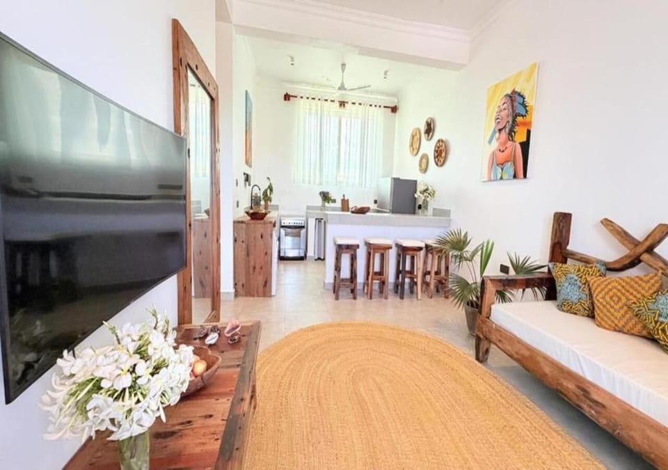 TV and multimedia, Kitchen or kitchenette, Living room