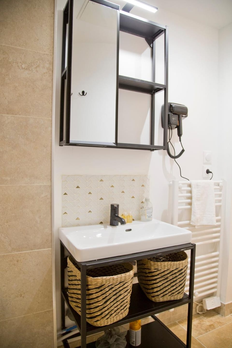 Nice renovated AC studio in Saint Germain Apartment in Paris