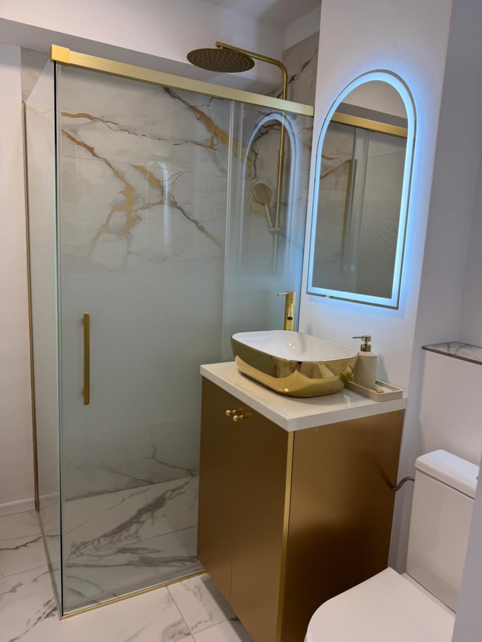 Luxury Studio at City Park Mall Apartment in Constanta
