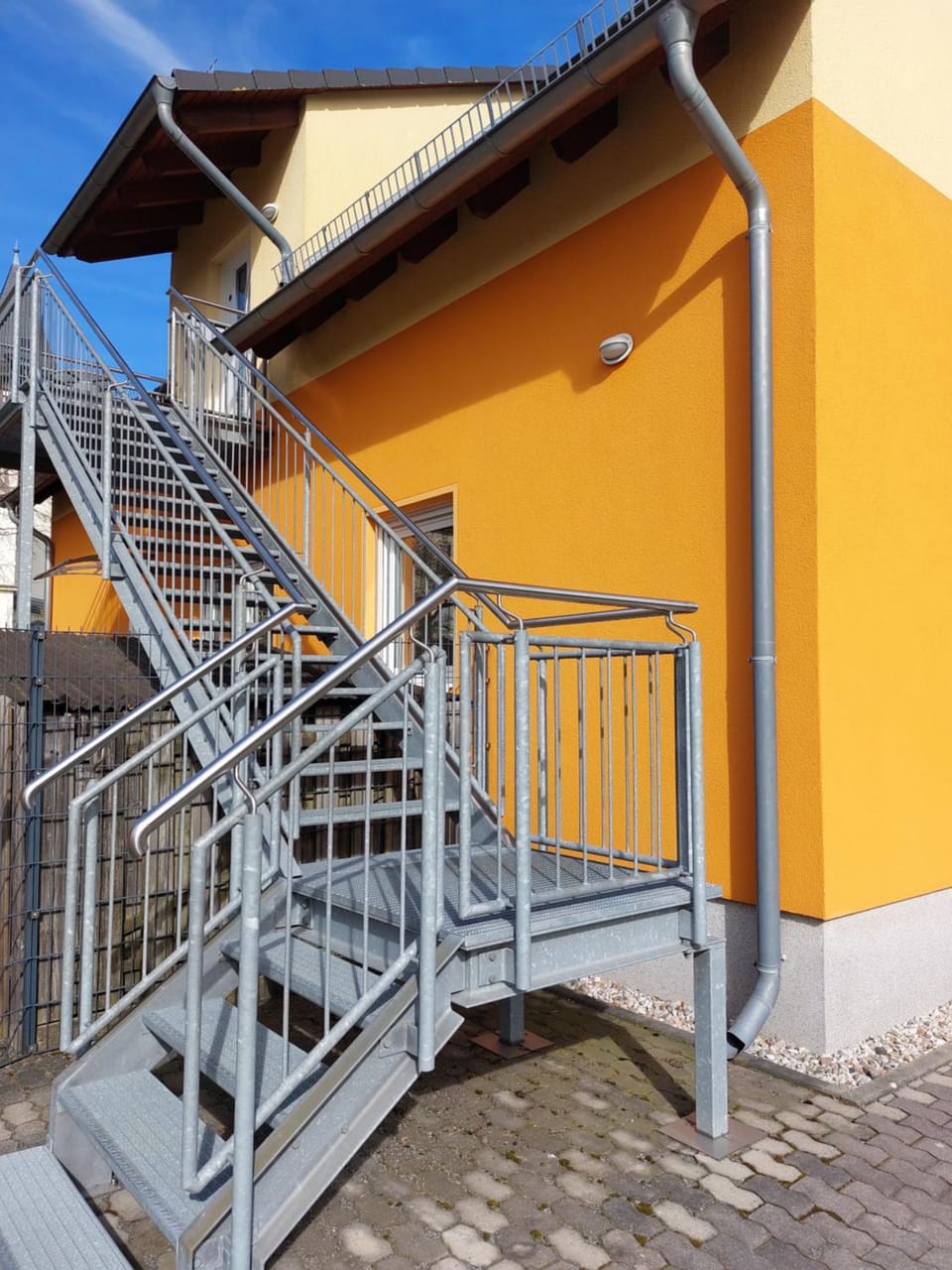 Am Bahnhof Pension Holzhausen Bed and Breakfast in Leipzig