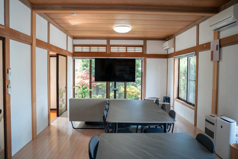 TV and multimedia, Living room, Dining area