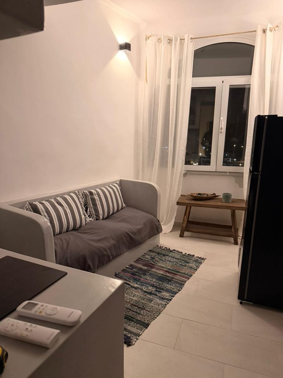 MIRA house House in Decentralized Administration of the Aegean